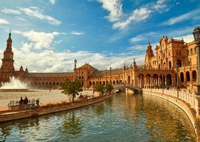 Sprachreisen Sevilla